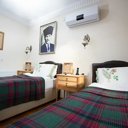 Efes Bed & Breakfast 3*
